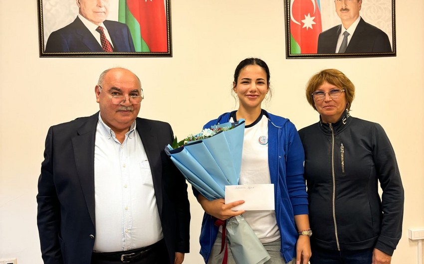 Dünya çempionatında medal qazanan Azərbaycan atıcıları təltif olunublar